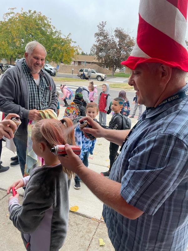 Woods Cross Elementary teacher makes learning fun Davis County News