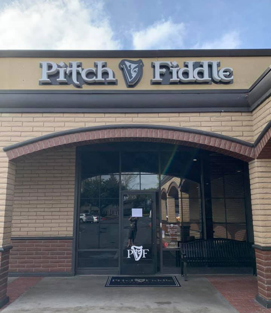 Pitch & Fiddle looking to fall opening in Fair Oaks American River