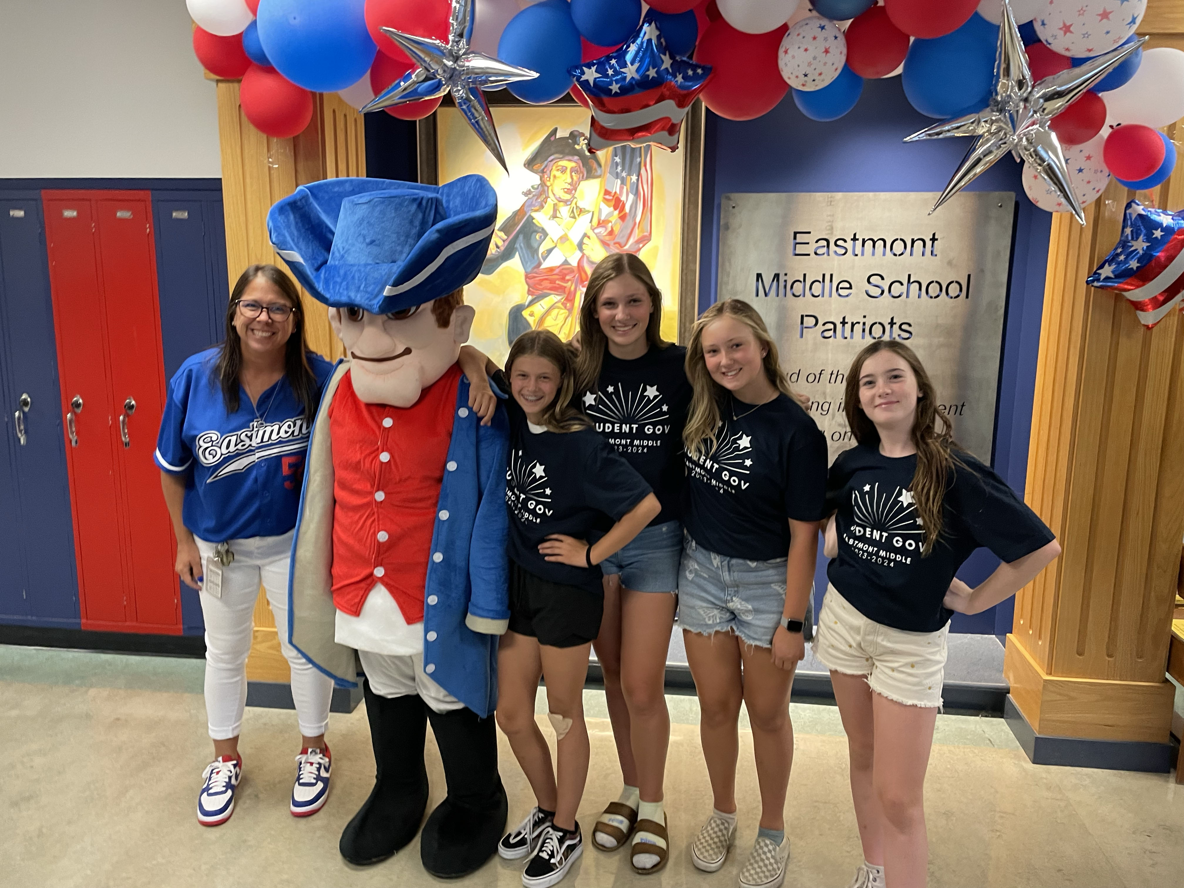 Eastmont Middle School turns 50 Students discover its history Sandy