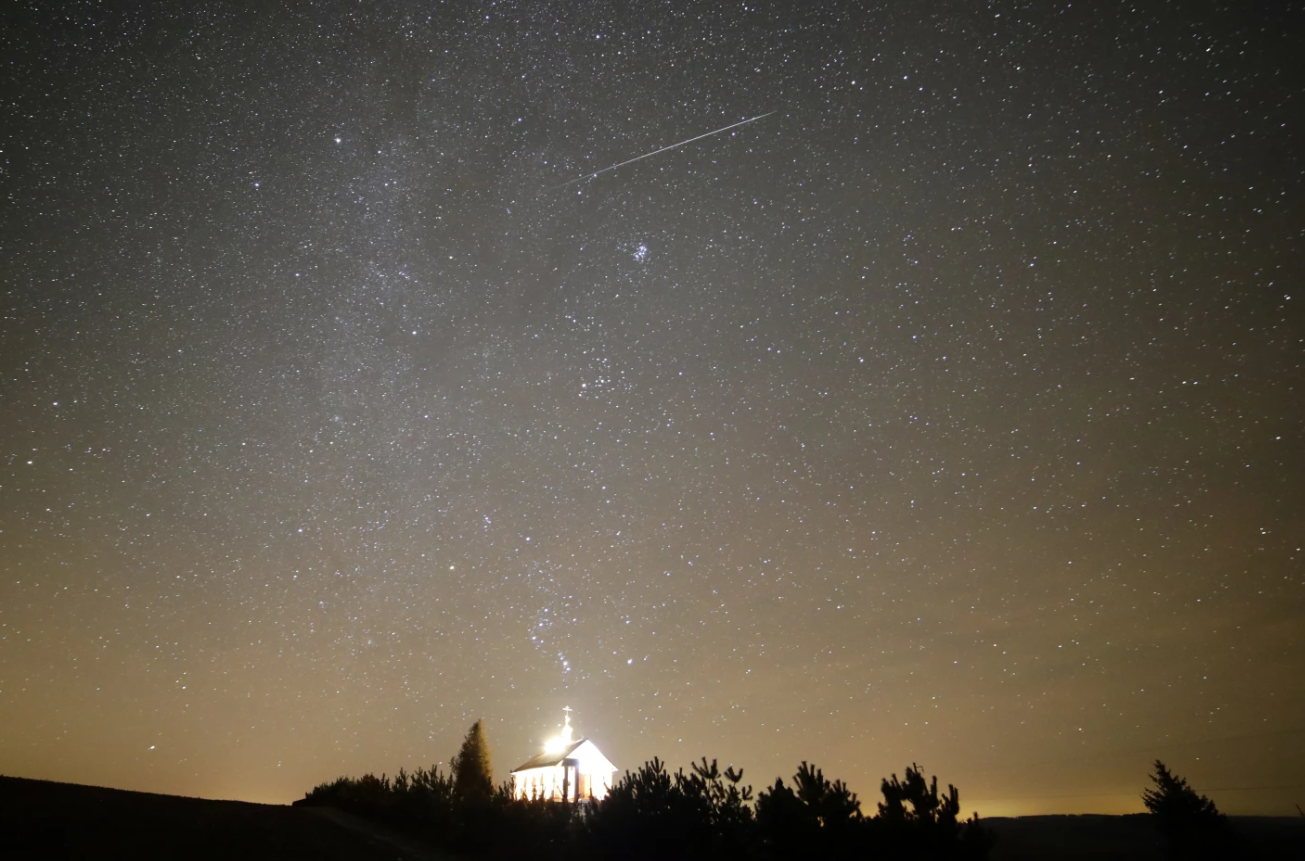 How To Catch The Geminids, One Of The Strongest Meteor Showers Of The ...