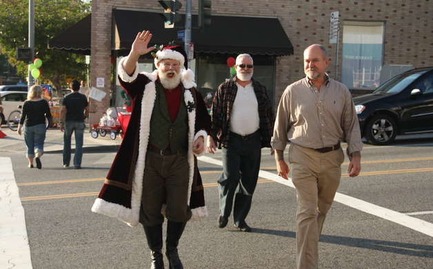 Bringing the holidays to the North Lake Pole | Altadena Point