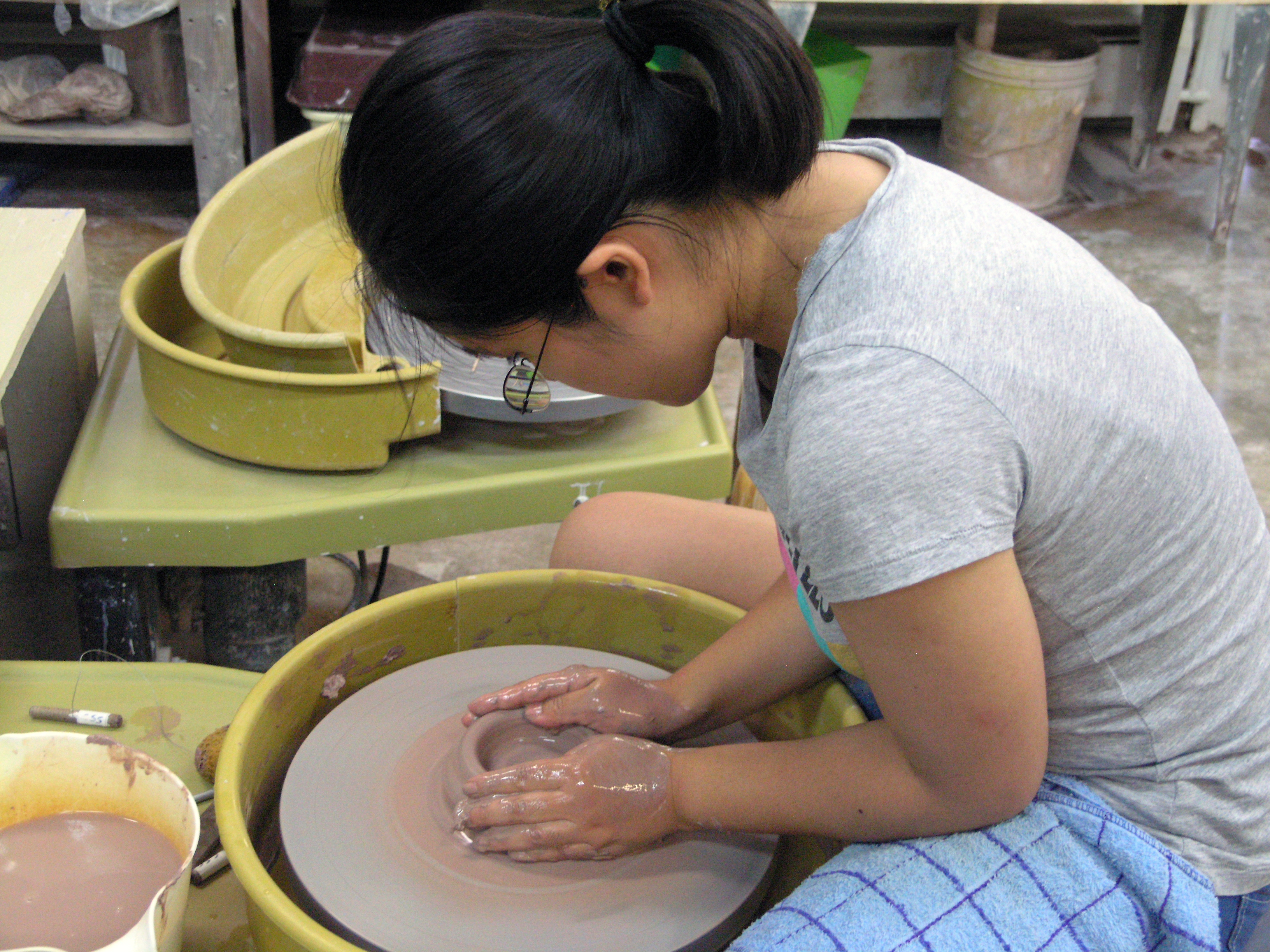 Pottery for Beginners ONEDAY POTTERY Throwing on the Wheel