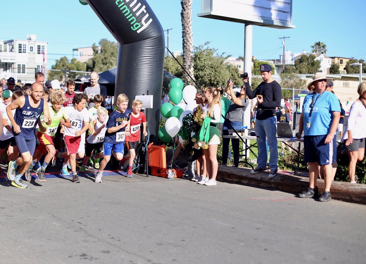 Grand View Gator Run Raises 35K For Schools Manhattan Beach CA