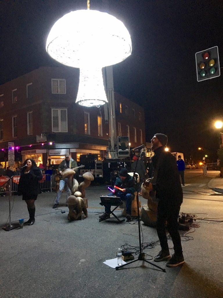 Stroll Square as the mushroom drops to usher in 2018 Chester