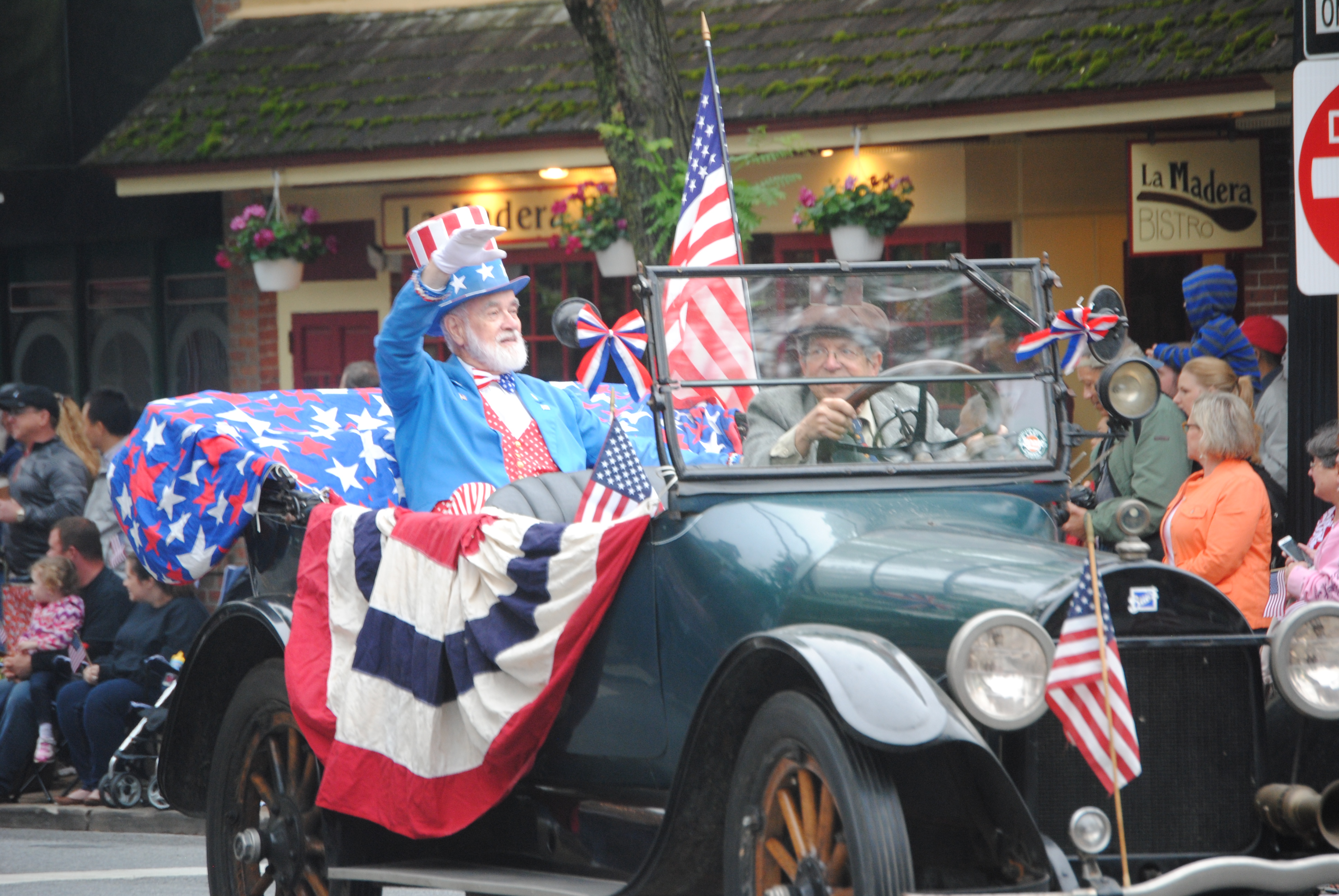 Square to celebrate veterans with 'patriotic hometown parade