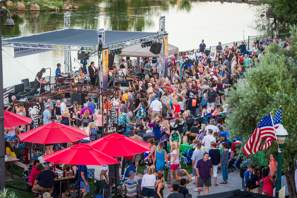El Dorado Hills Town Center presents their Summer Concert Series