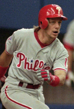 Morandini to coach first base for Phillies