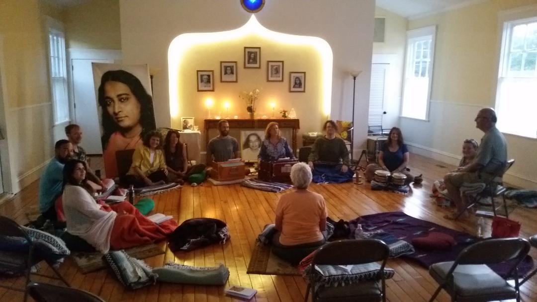 Ananda Kirtan Chanting