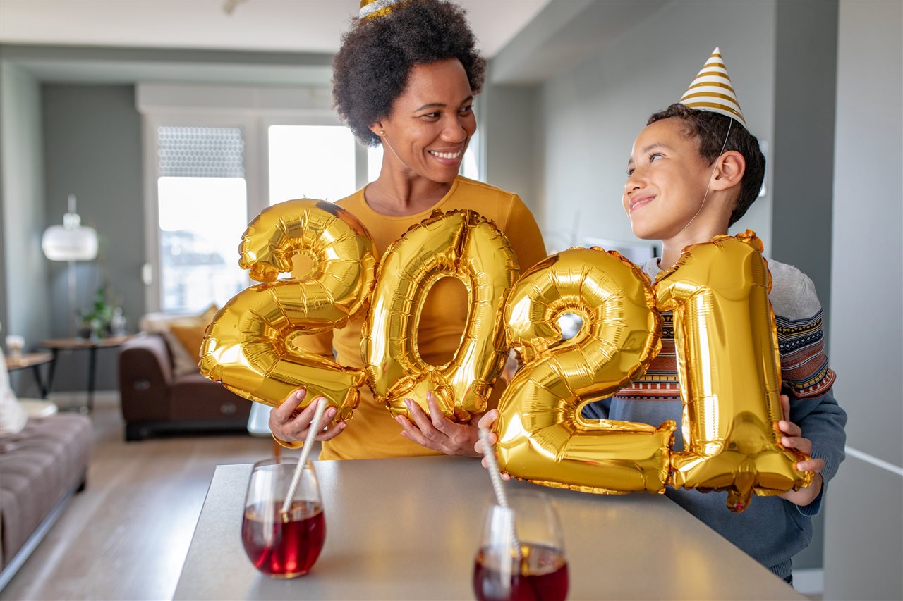 10-ways-to-celebrate-new-year-s-eve-at-home-mt-olive-life