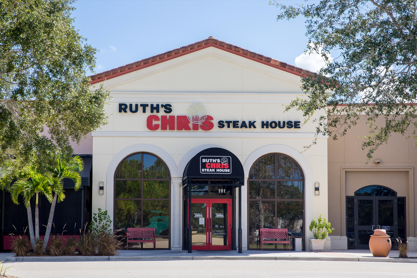 The Ever- Evolving Menu At Ruth's Chris Steak House Keeps Guests Coming  Back For More | Rsw Living Magazine