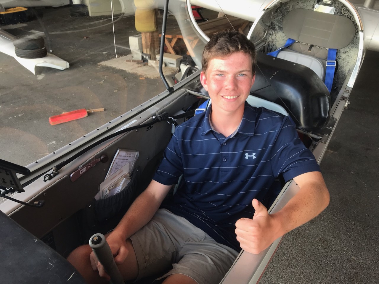 AGHS student becomes youngest private glider pilot in U.S. | Chester County  Press