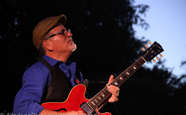 Delgado Brothers play the blues away | Altadena Point