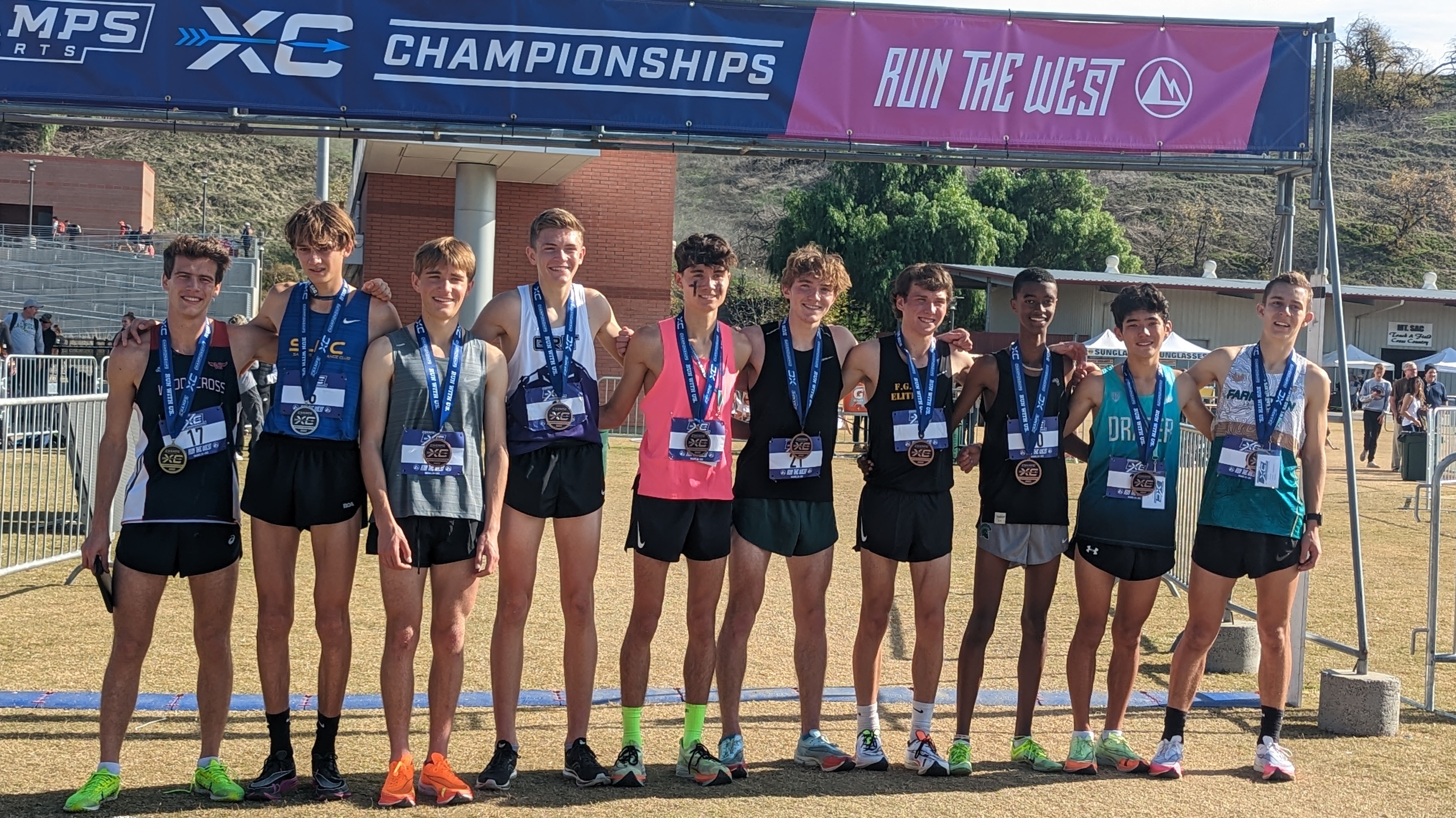 Corner Canyon runners compete at regionals in California Draper Journal