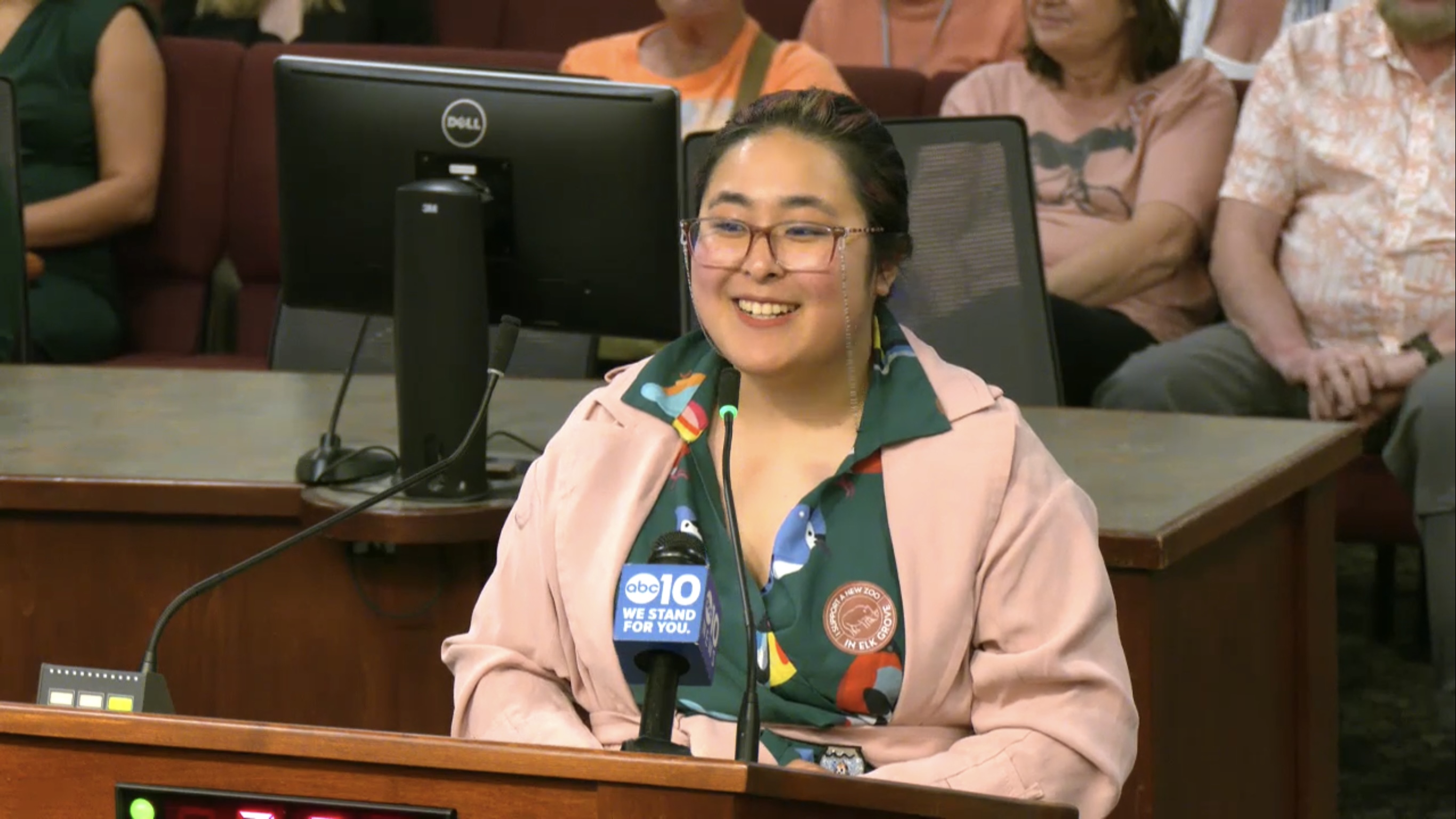 Commenters Turn Out in Favor of Zoo's New Home - Vimarsana News