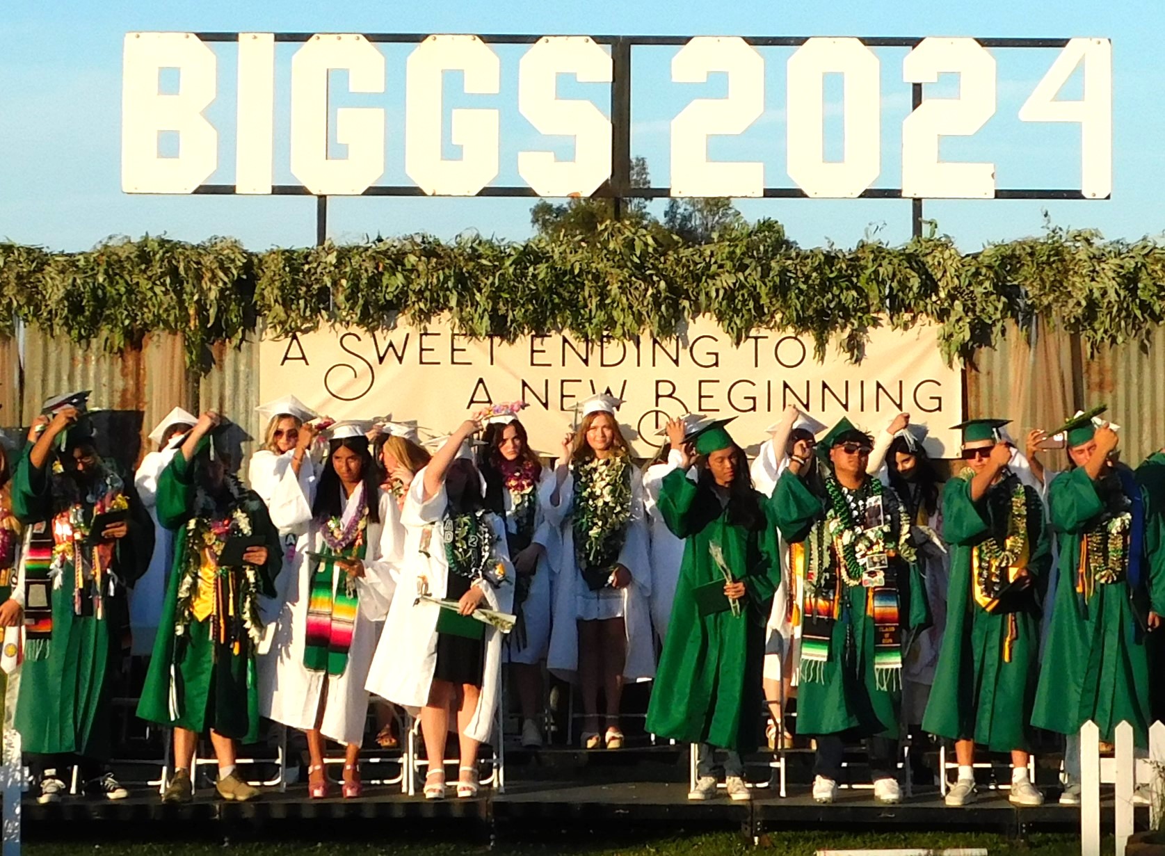 Biggs Graduation Reflects Small-Town Community - Vimarsana News