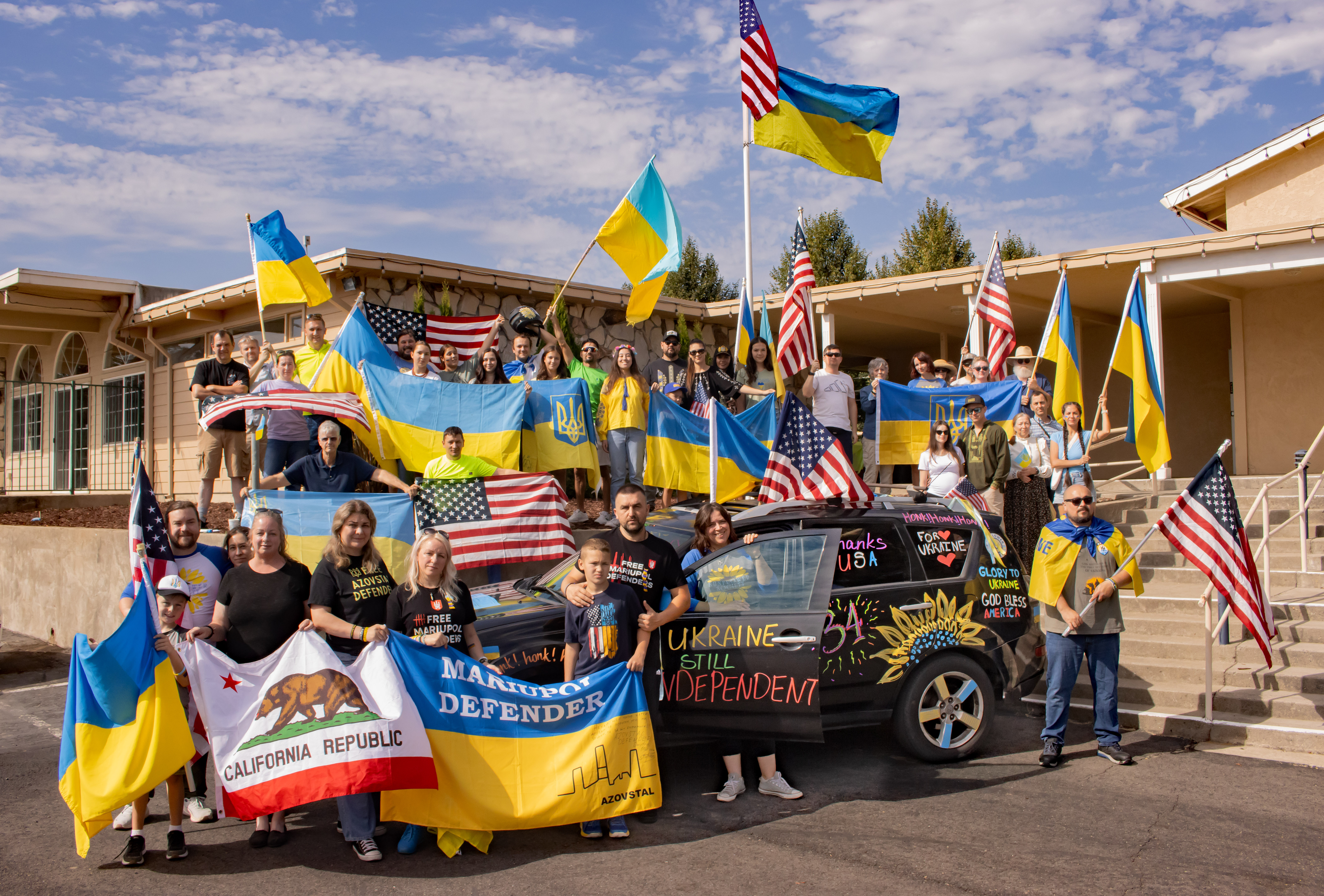 Ukrainian Americans Parade Gratitude