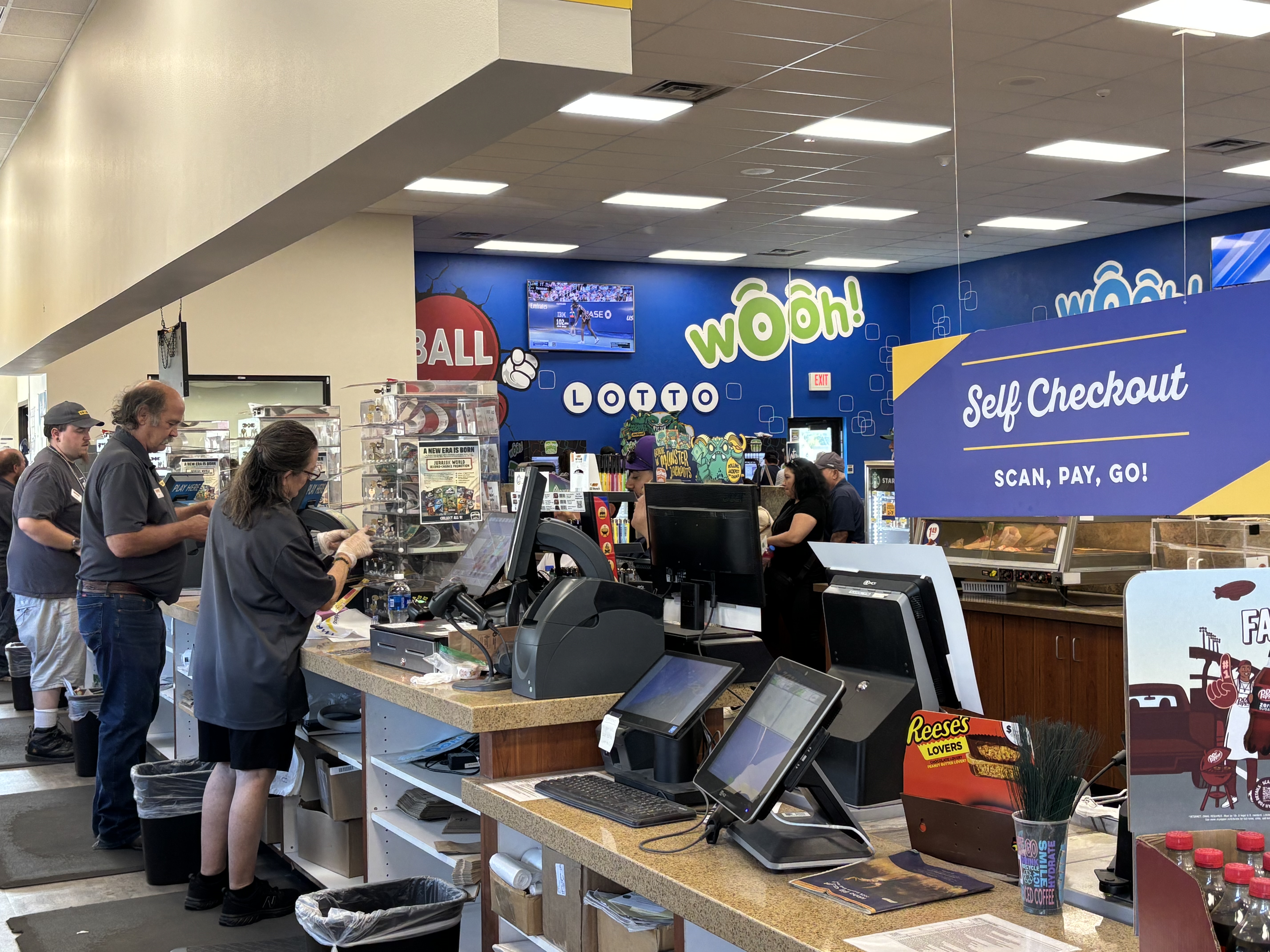 Powerball Building Powerball keeps building with no winner Monday ; more than $1.3 billion ...