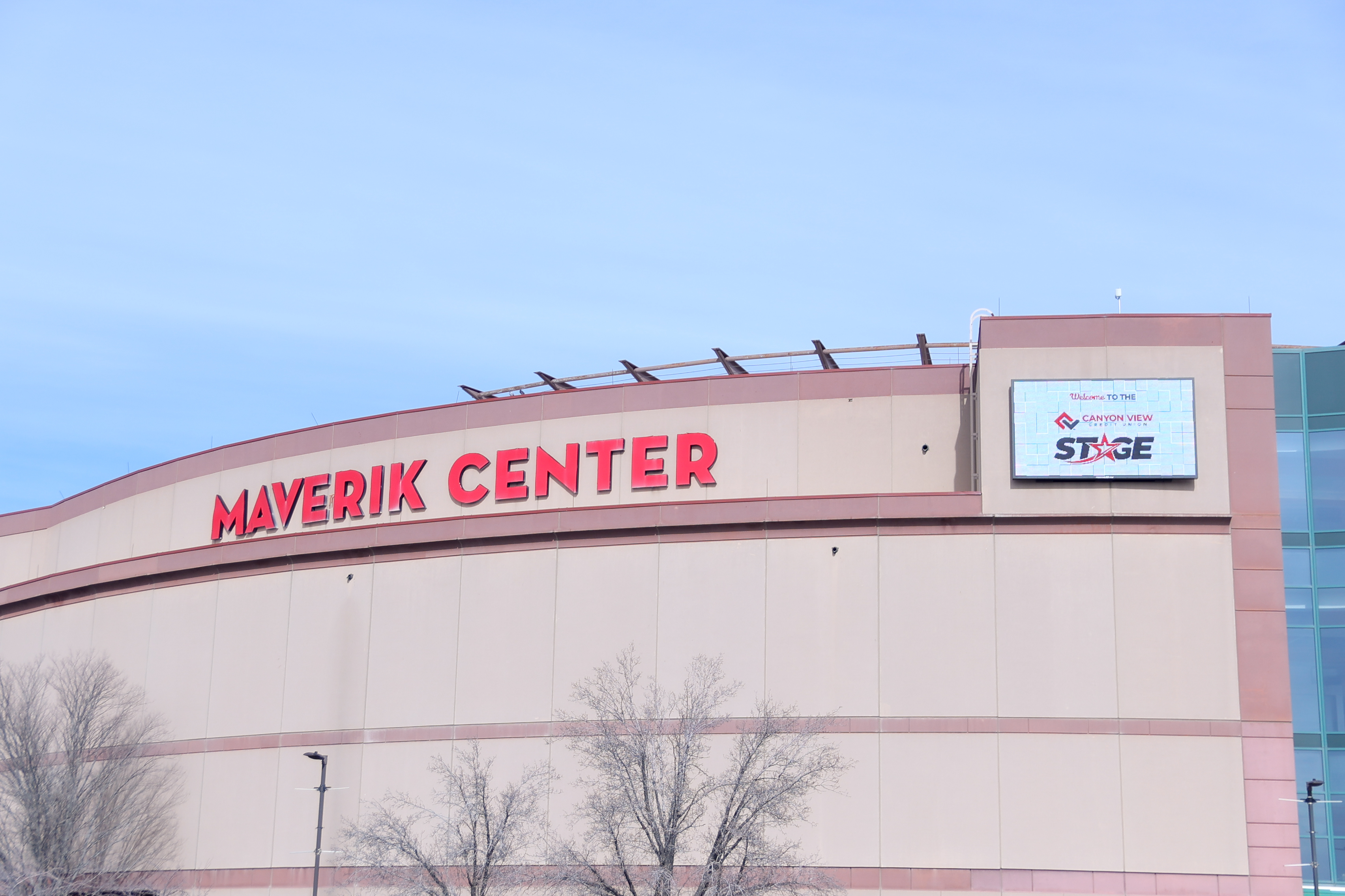 Canyon View Credit Union partners with Maverik Center for stage naming ...