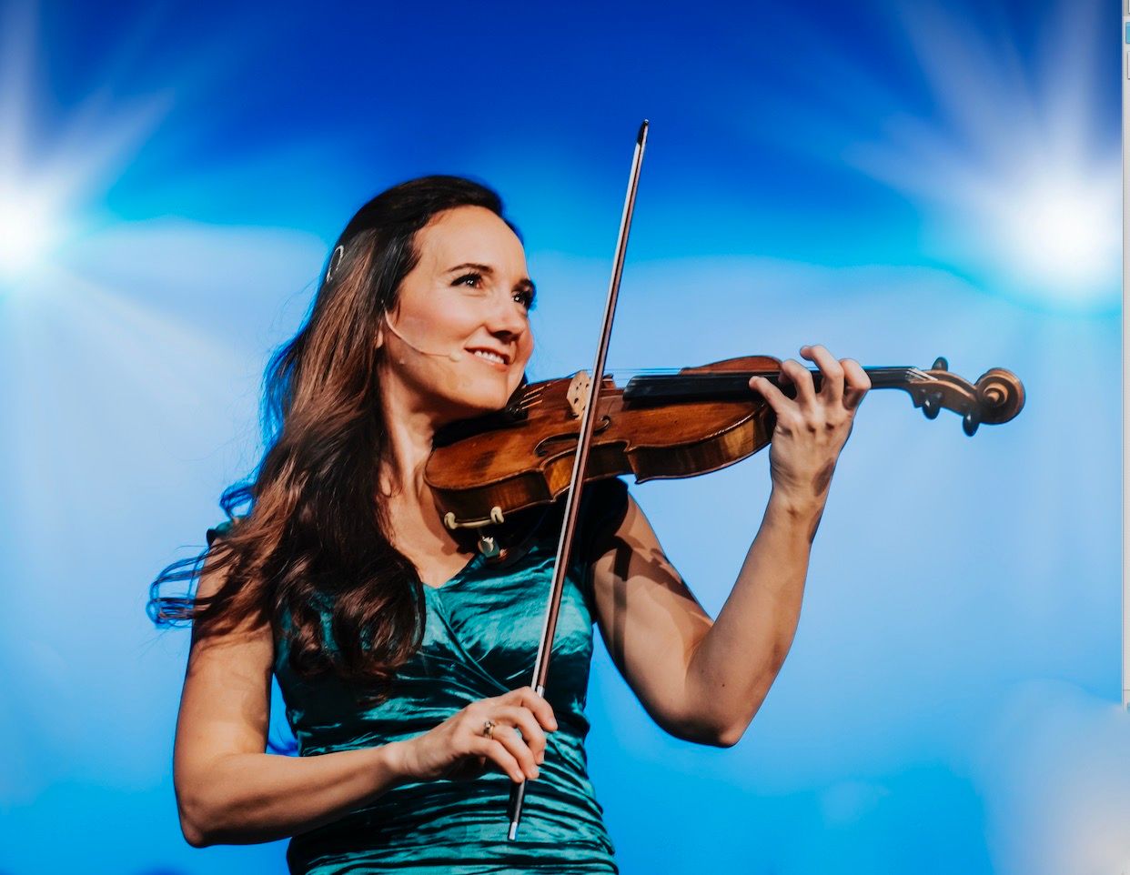 ‘America’s Violinist’ Jenny Oaks Baker to perform in Murray | Murray ...